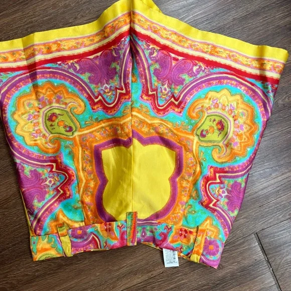 Zara high waisted print shorts - Picture 8 of 9